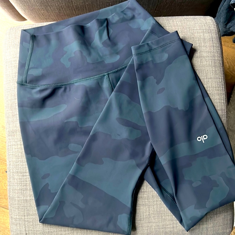 Alo green grey camo leggings - Small - like new!
